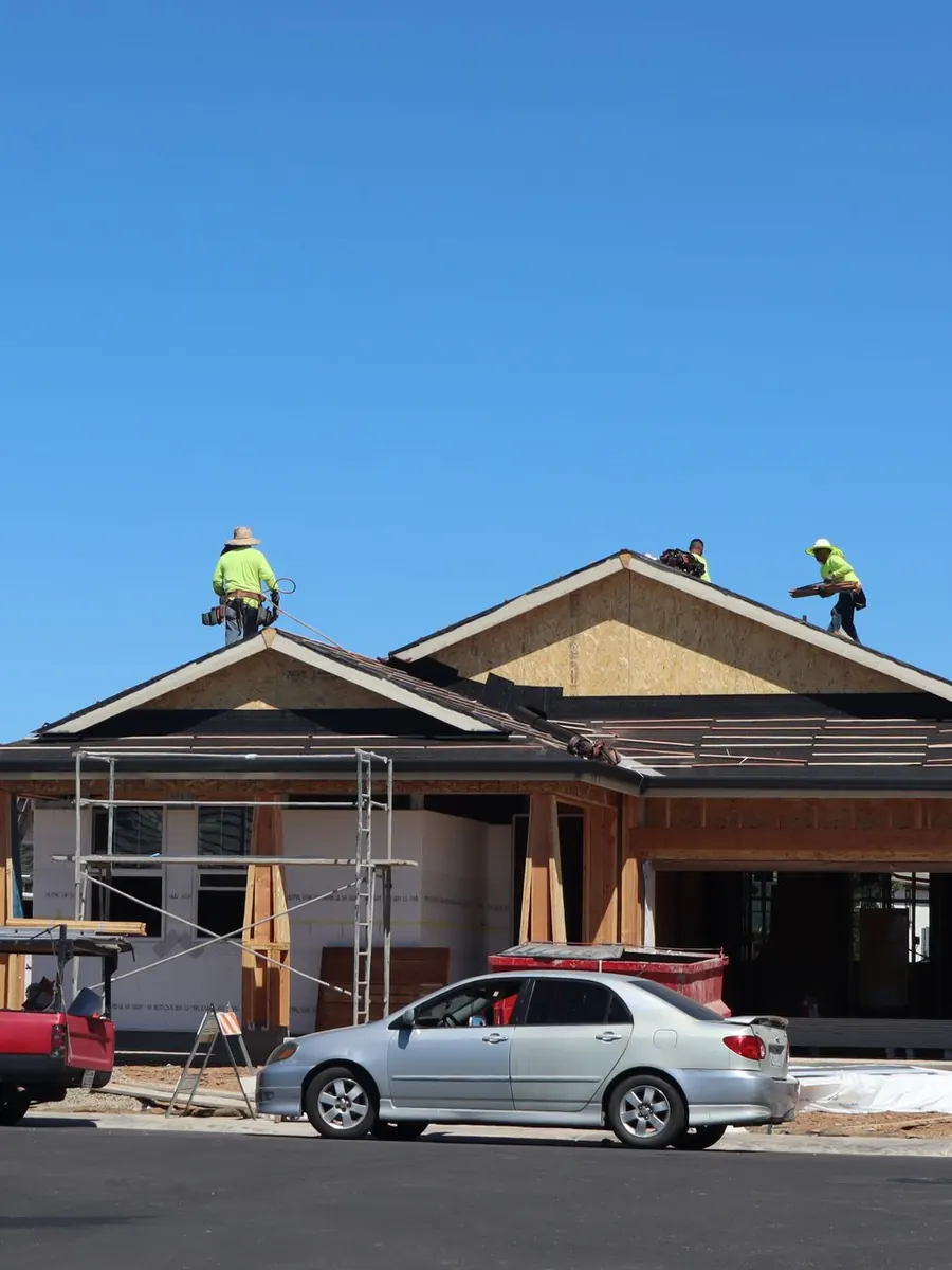 Roofing crew on a new home